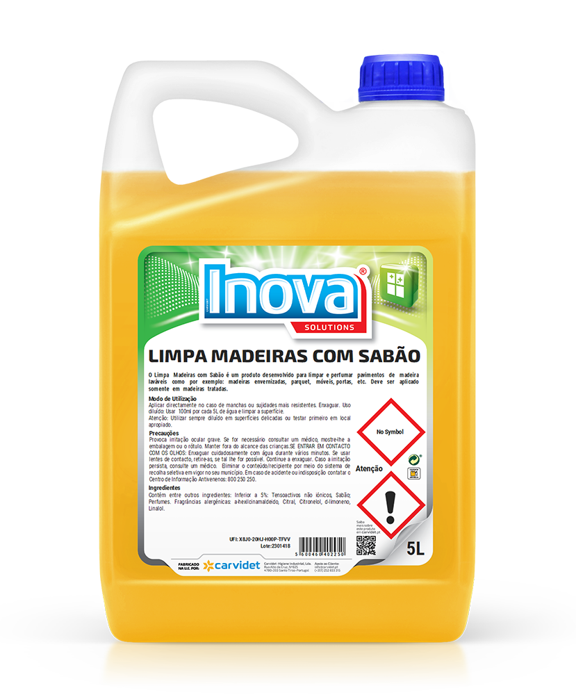 Limpa madeiras com sabão